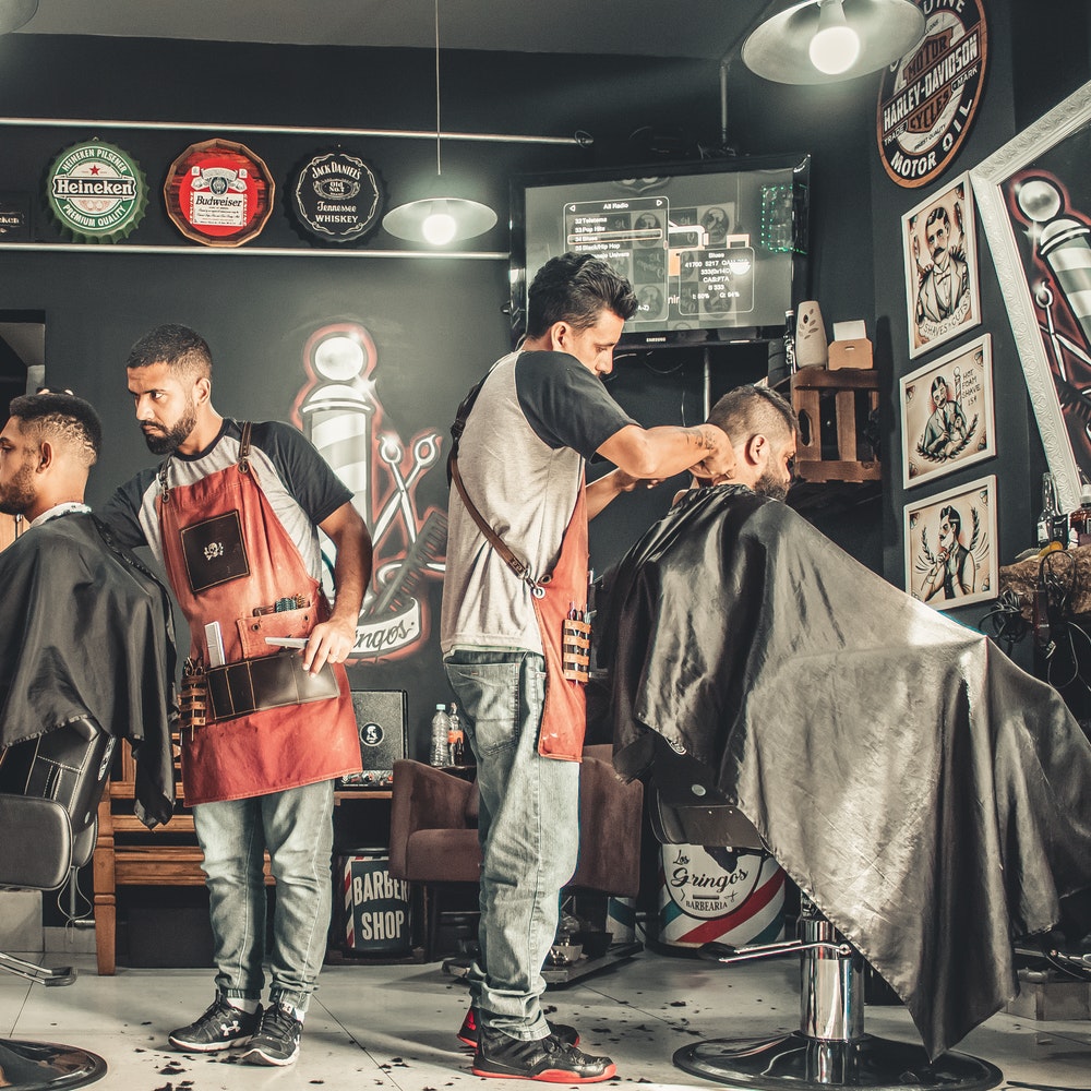 PRL en Peluquería y Estética y  Primeros Auxilios
